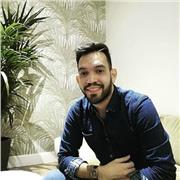 Doy clases de español a estudiantes extranjero, soy nativo de Venezuela con un nivel de español amplio